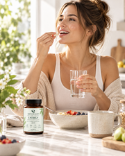 BIOVITALITI ENERGY - prise d'une gélule avec un verre d'eau
